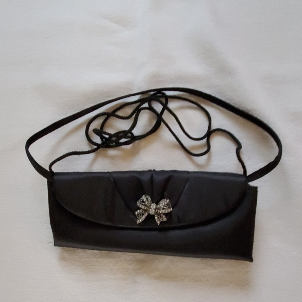 Satin evening bag with Rhinestone Brooch Bling
